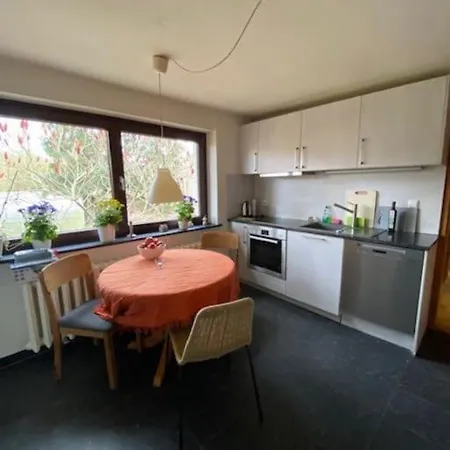 Geraeumiges 120M² Haus Mit Garten + Stellplatz Stralsund Exterior foto