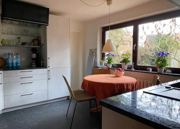 Geraeumiges 120M² Haus Mit Garten + Stellplatz